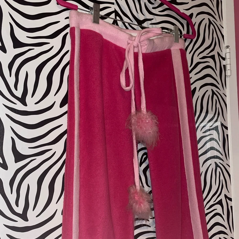 Trashy Lingerie sweatpants - Picture 9 of 12